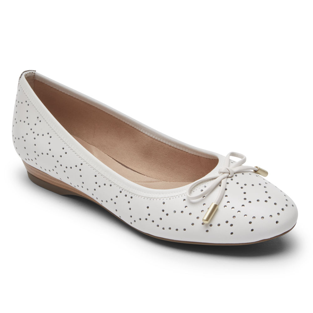 Rockport Womens Total Motion Shea Perforated Bow - Flats White - ARO526190